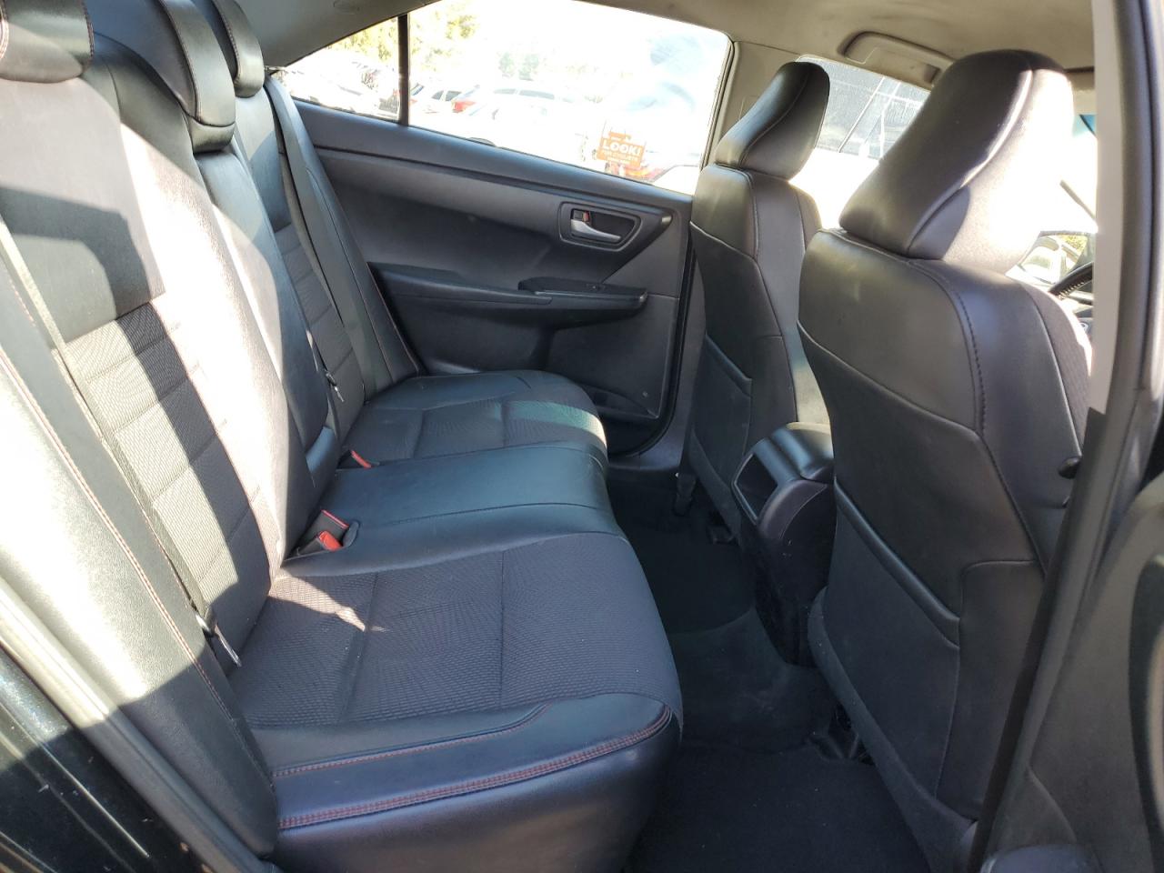 2016 Toyota Camry - Image 10
