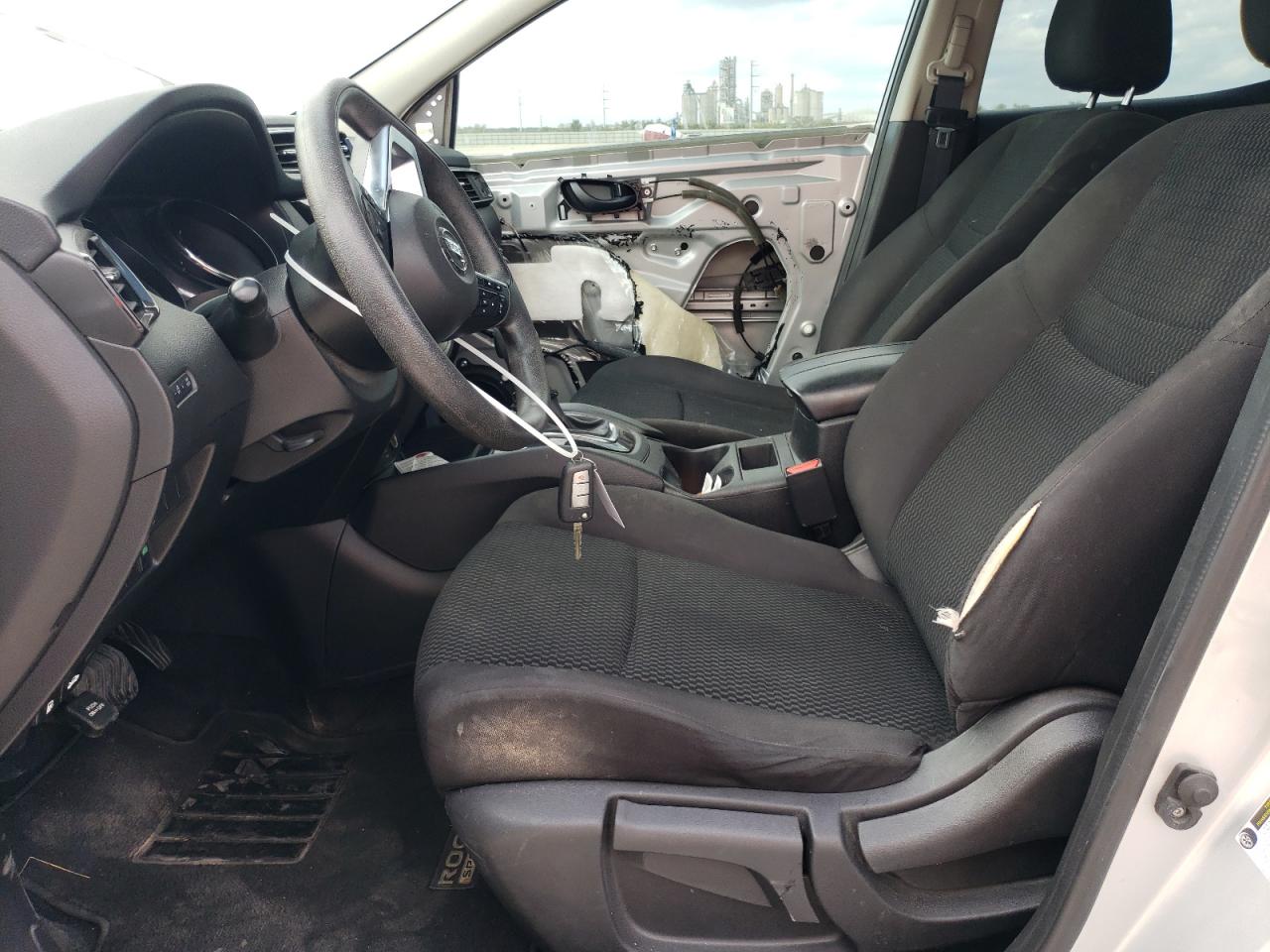 2018 Nissan Rogue - Image 7