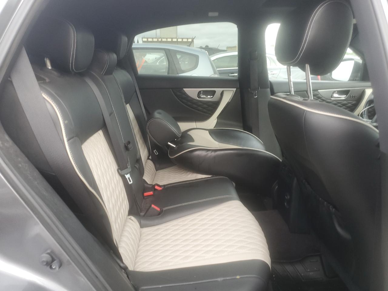 JN8CS1MUXHM140415 2017 Infiniti Qx70