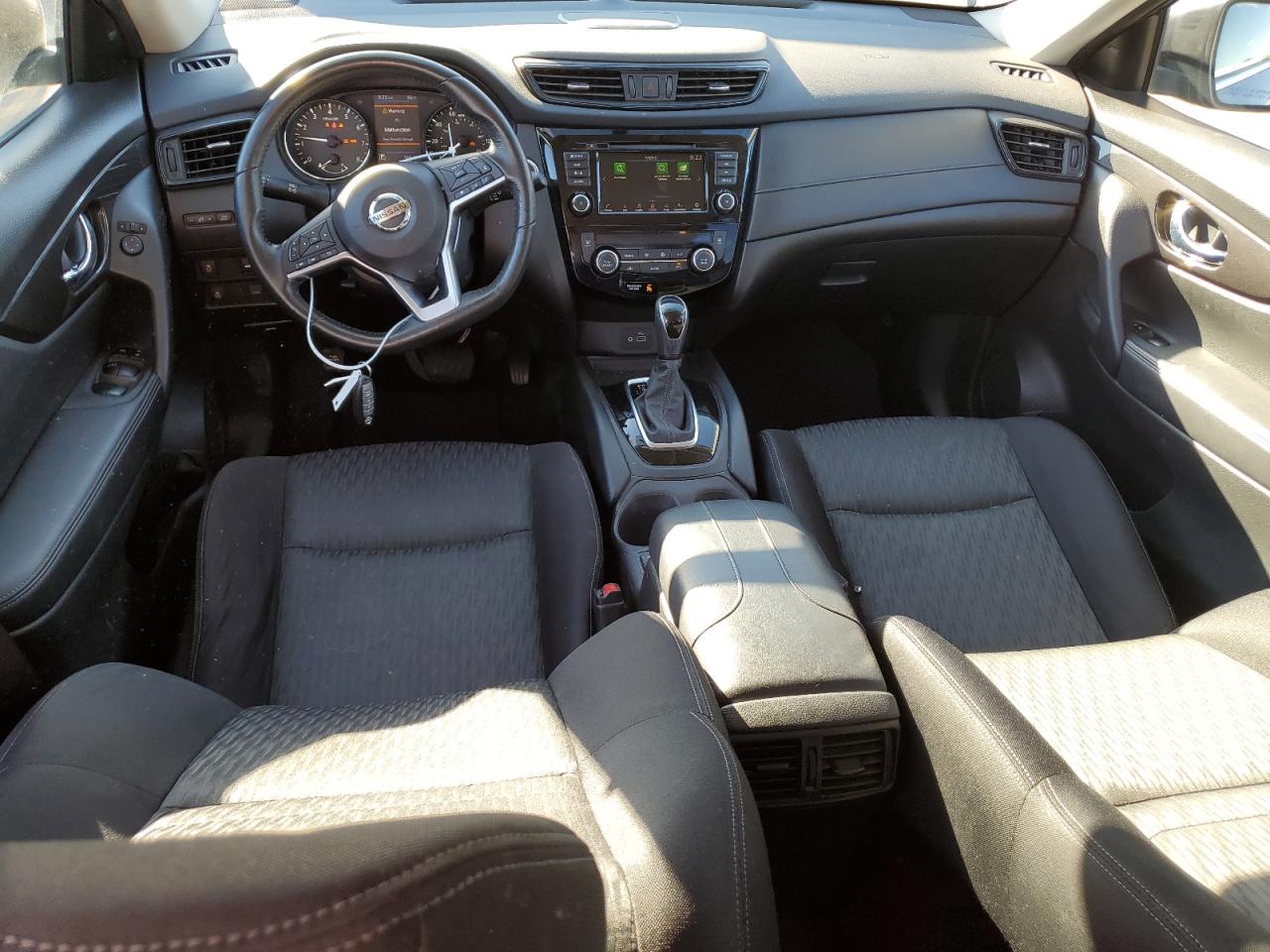 2018 Nissan Rogue - Image 8