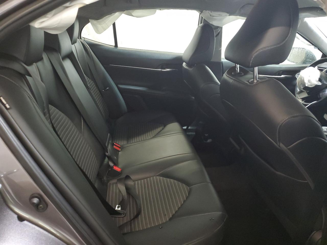 2021 Toyota Camry - Image 10