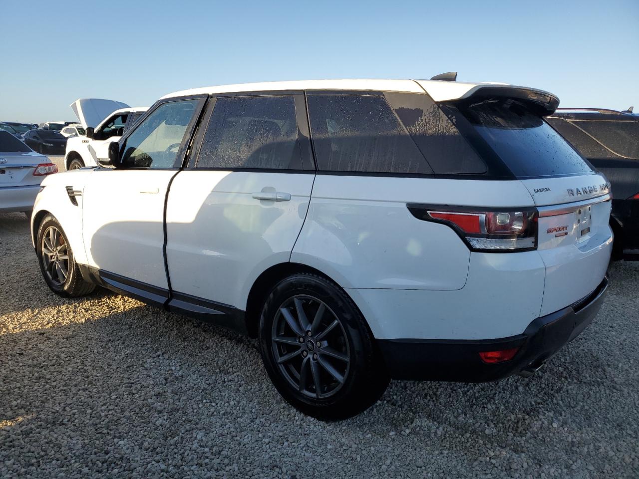 2017 Land Rover Range Rover - Image 2