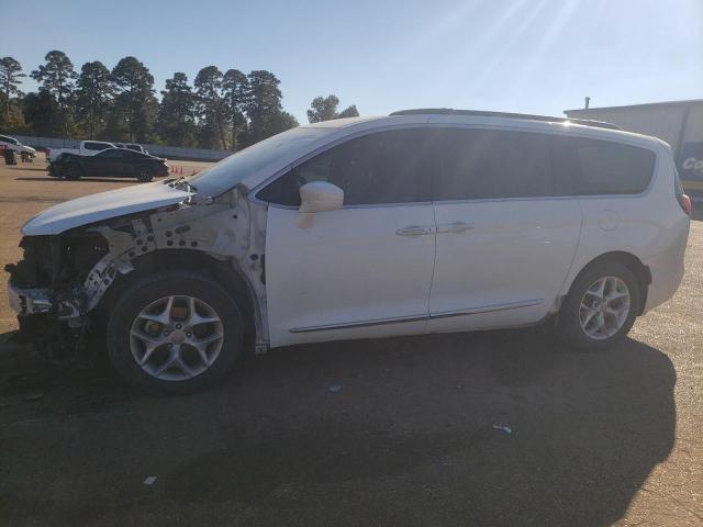  CHRYSLER PACIFICA 2017 White