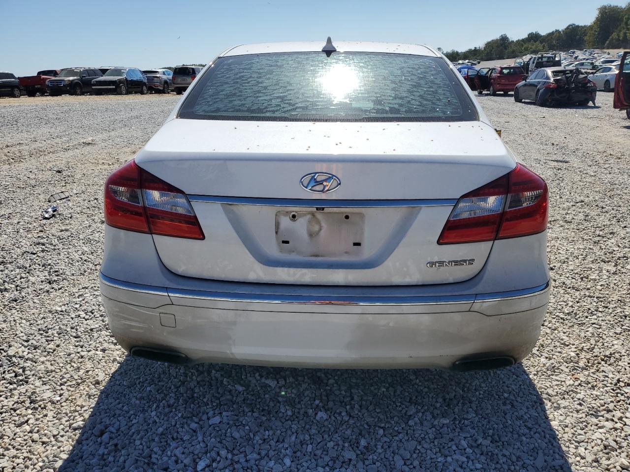 2014 Hyundai Genesis 3.8L VIN: KMHGC4DD7EU260157 Lot: 75734644