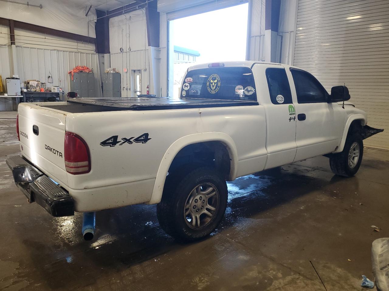 2004 Dodge Dakota - Image 3