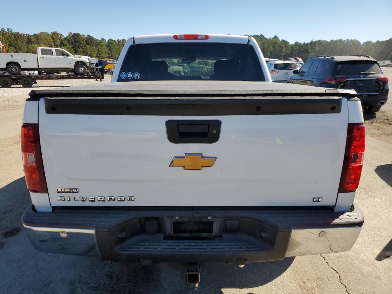 2012 Chevrolet Silverado - Image 6