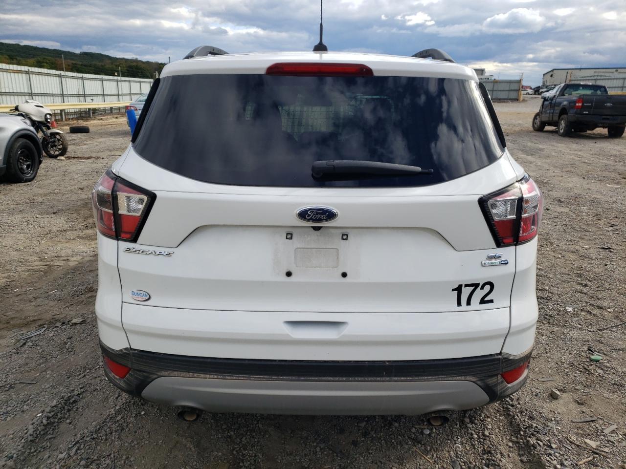 2018 Ford Escape Se VIN: 1FMCU9GD8JUB37420 Lot: 76009834