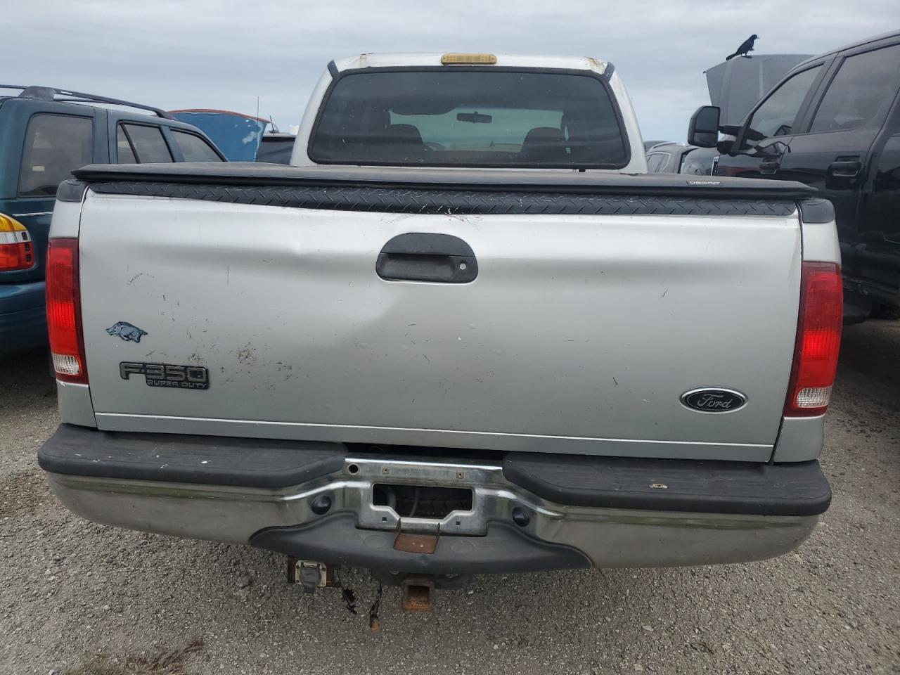 2003 Ford F350 - Image 6