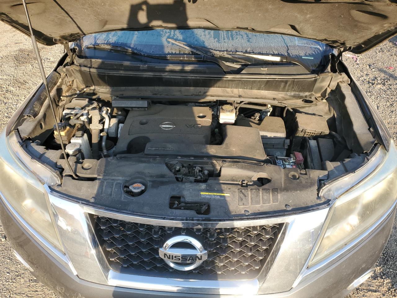 2013 Nissan Pathfinder - Image 12