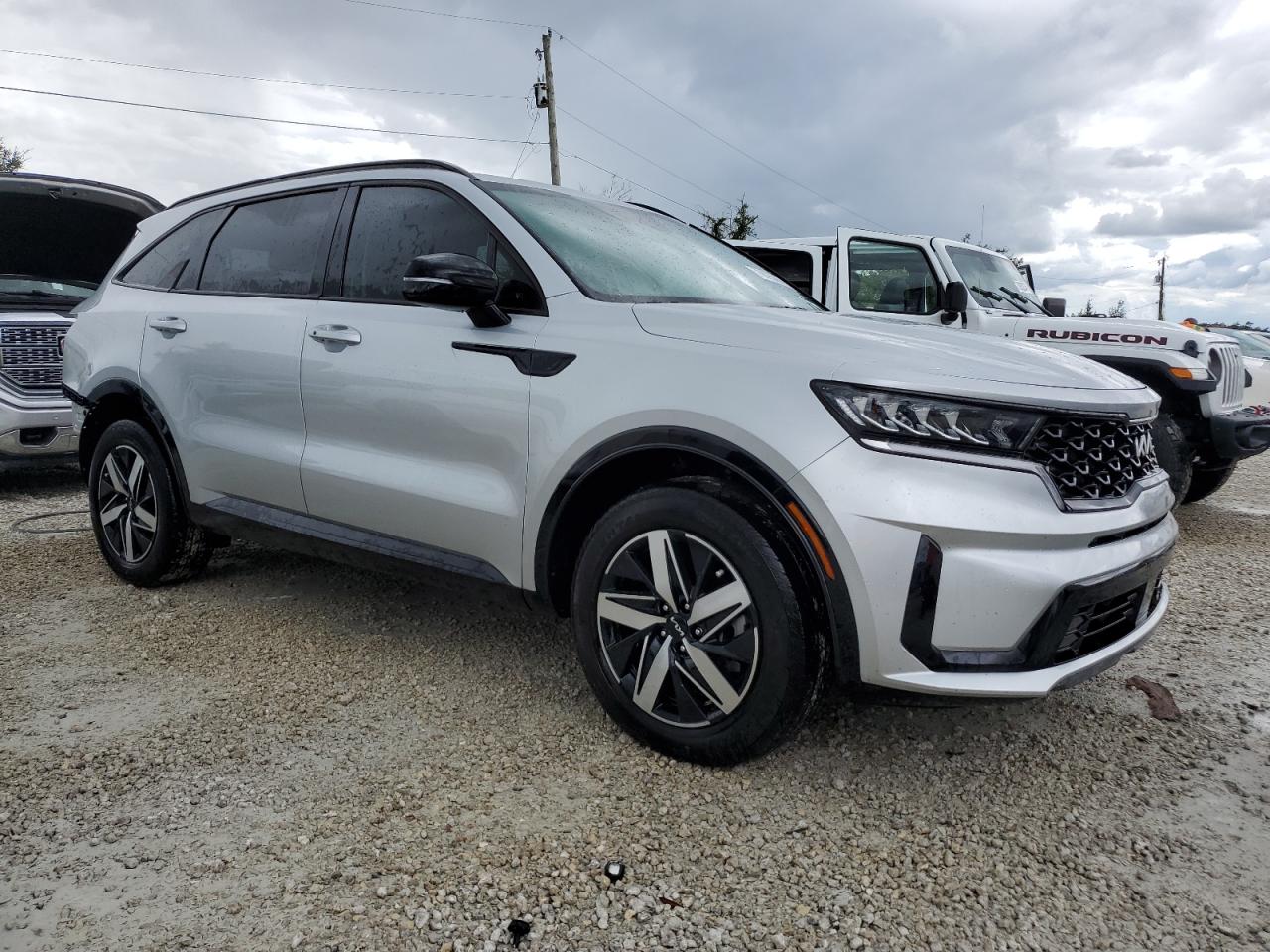 2022 Kia Sorento - Image 4