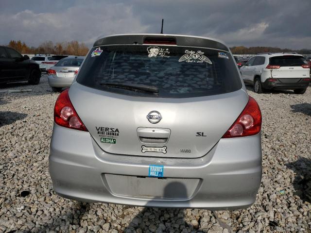  NISSAN VERSA 2012 Srebrny