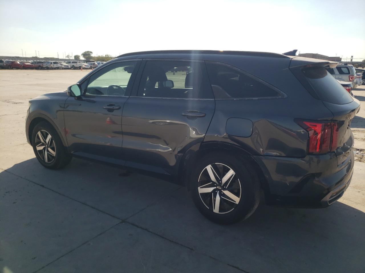2021 Kia Sorento - Image 2
