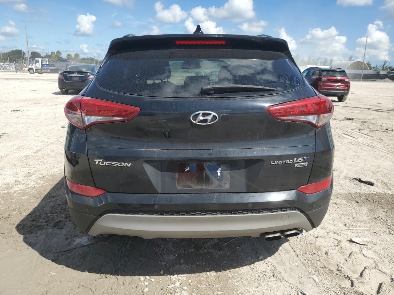 2018 Hyundai Tucson Value VIN: KM8J3CA24JU615279 Lot: 73769204