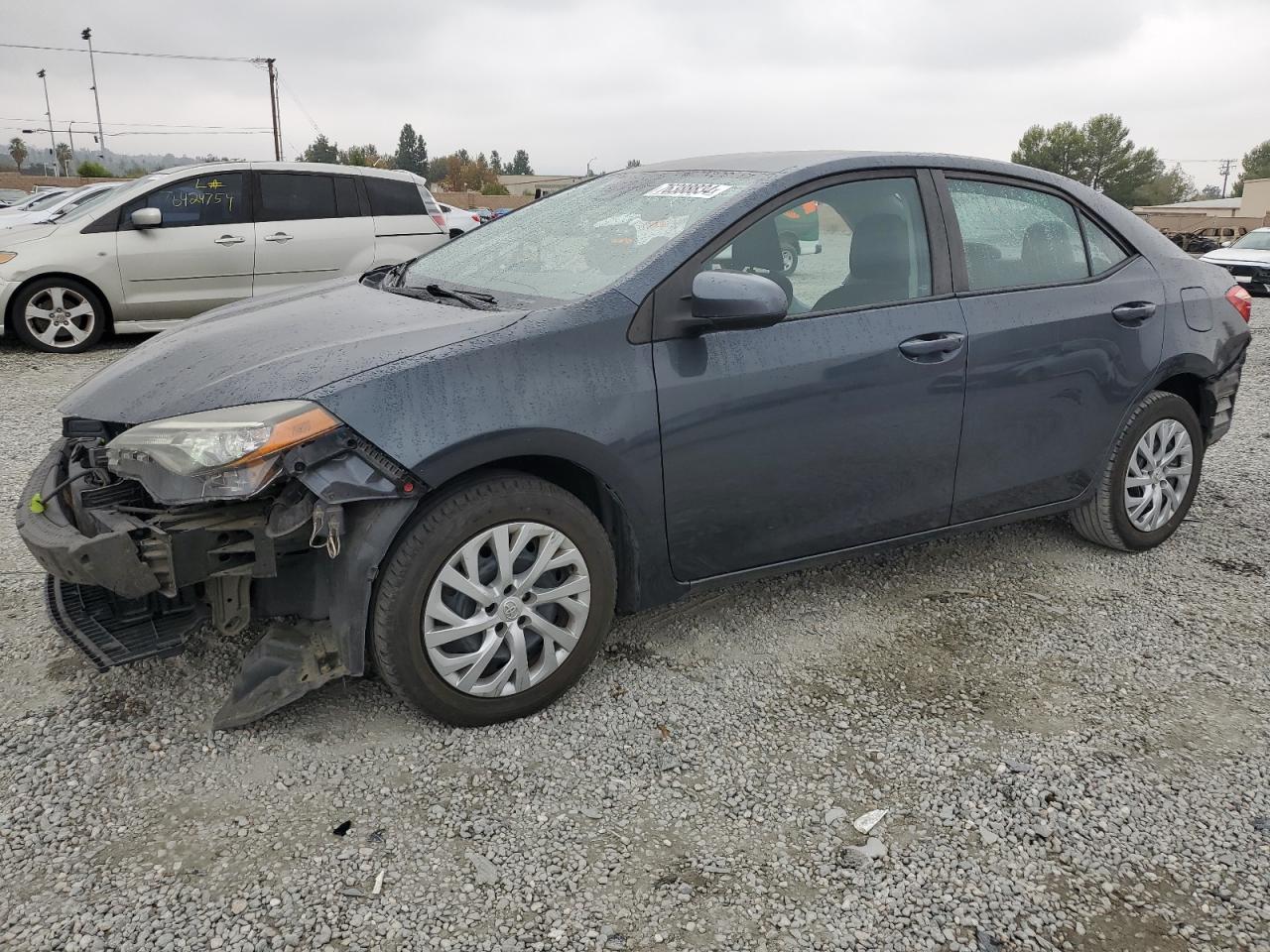 VIN 5YFBURHE0HP684583 2017 TOYOTA COROLLA no.1