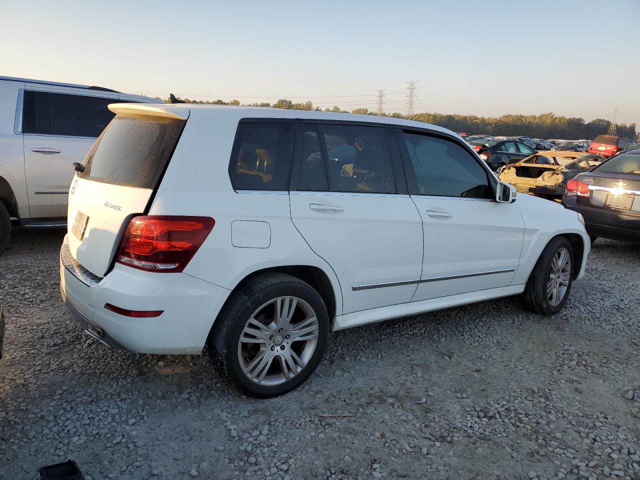 VIN WDCGG8JB2FG381109 2015 MERCEDES-BENZ GLK-CLASS no.3