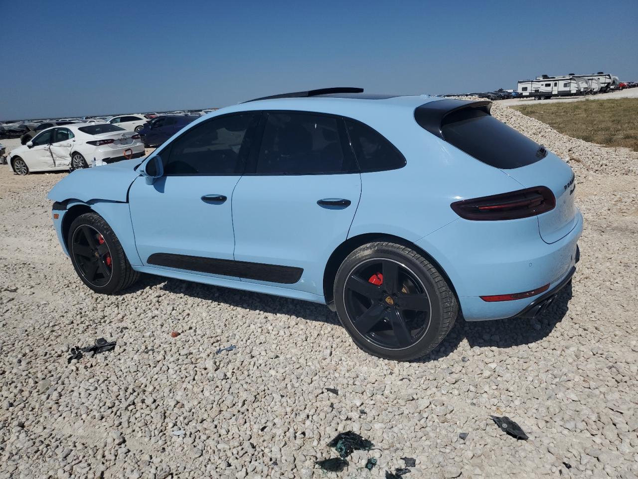 2018 Porsche Macan - Image 2