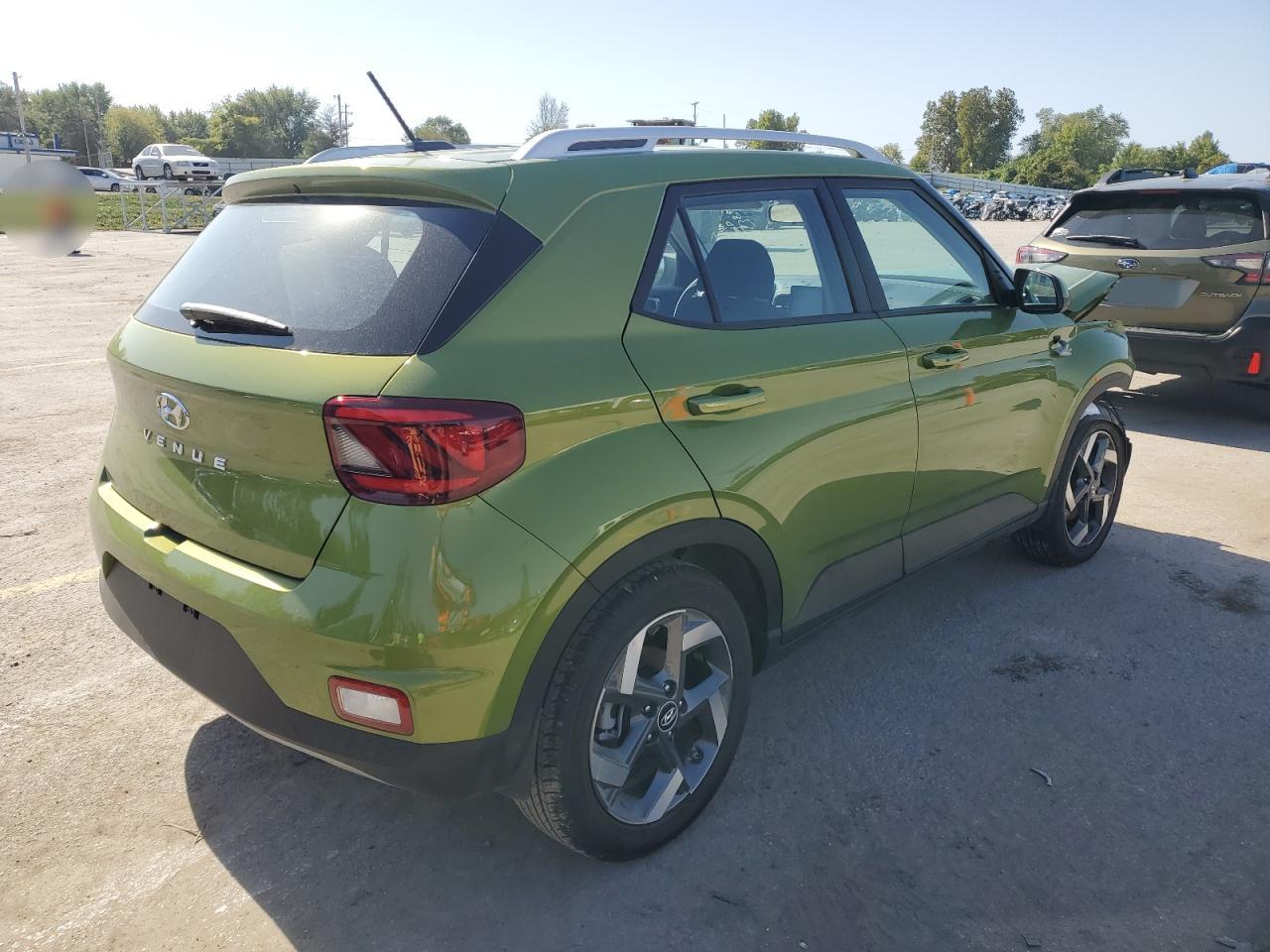 2024 Hyundai Venue - Image 3