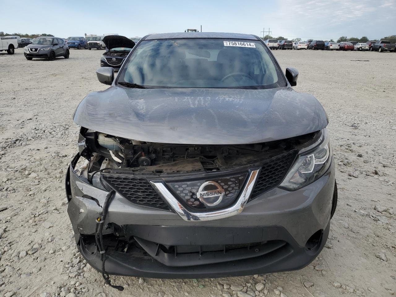 2018 Nissan Rogue - Image 5