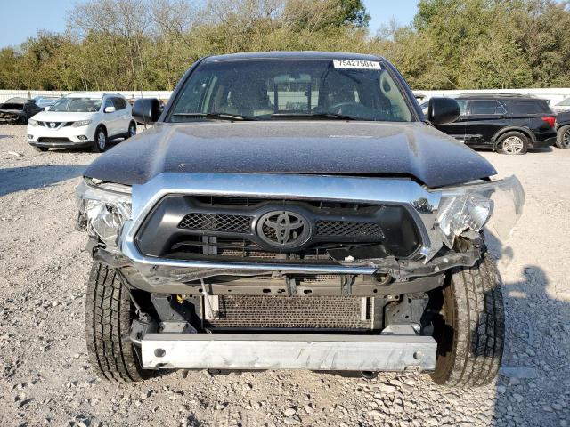  TOYOTA TACOMA 2014 Зеленый