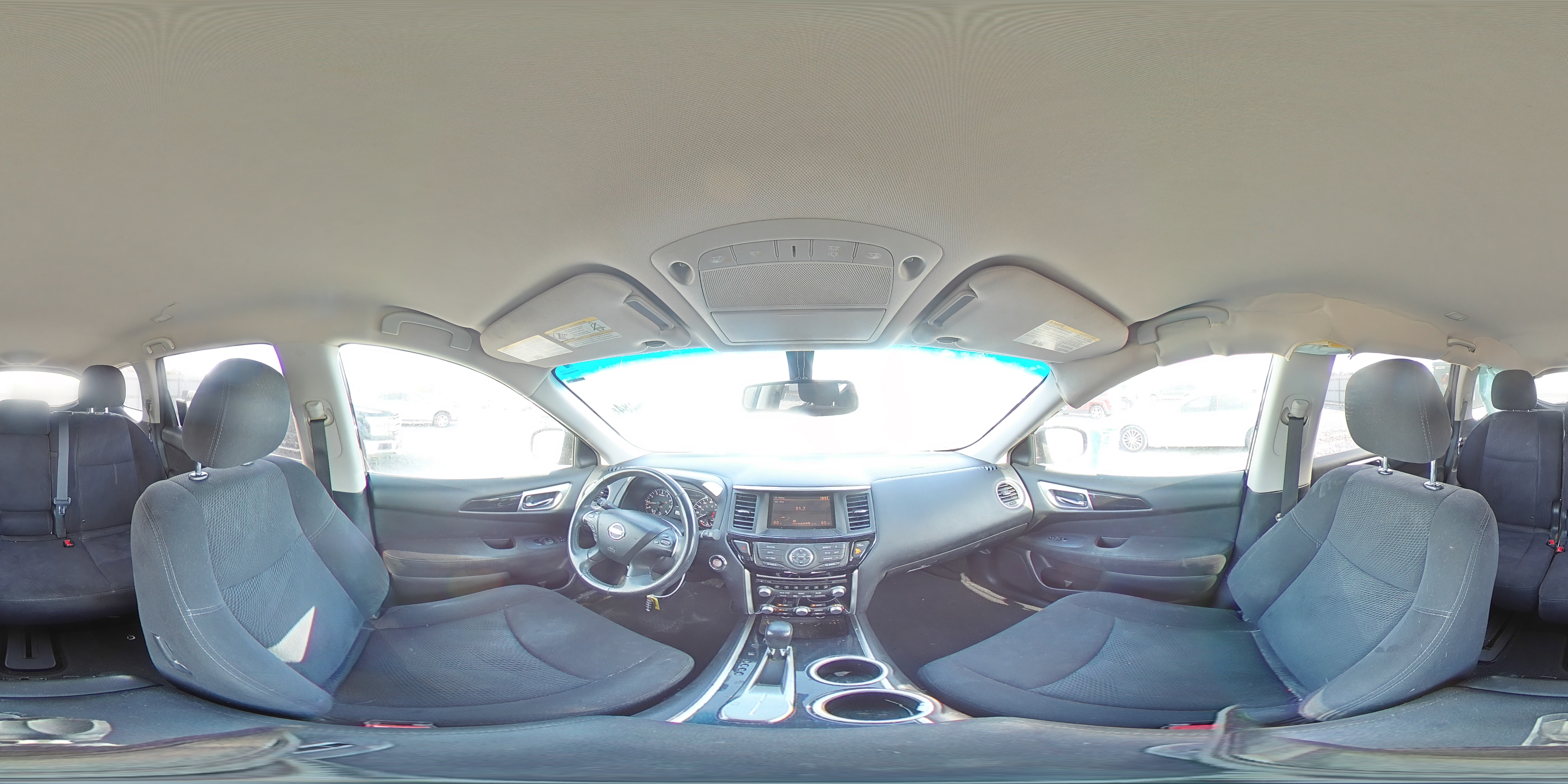 2015 Nissan Pathfinder - Image 14
