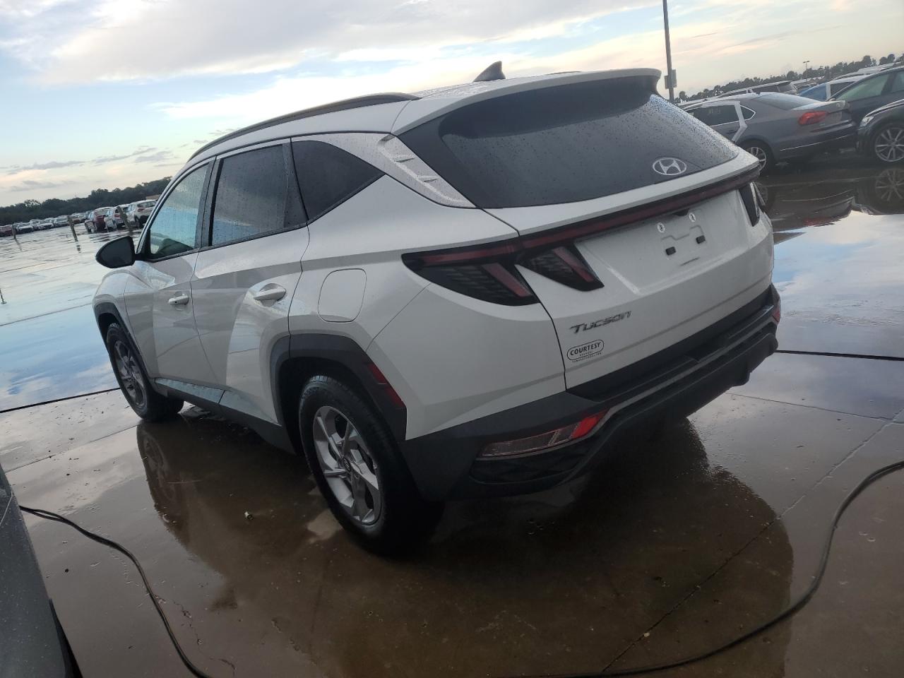 2022 Hyundai Tucson - Image 2