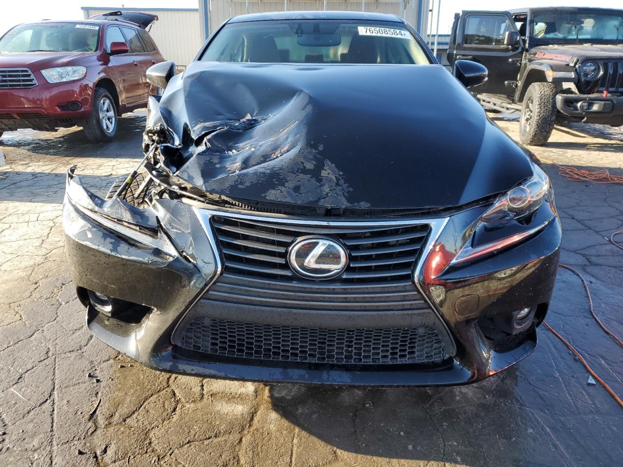 2016 Lexus IS - Image 5