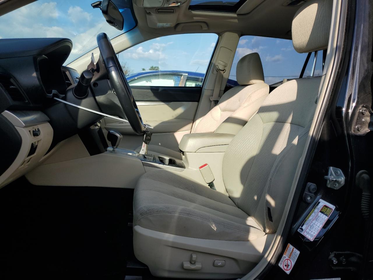 2010 Subaru Outback - Image 7