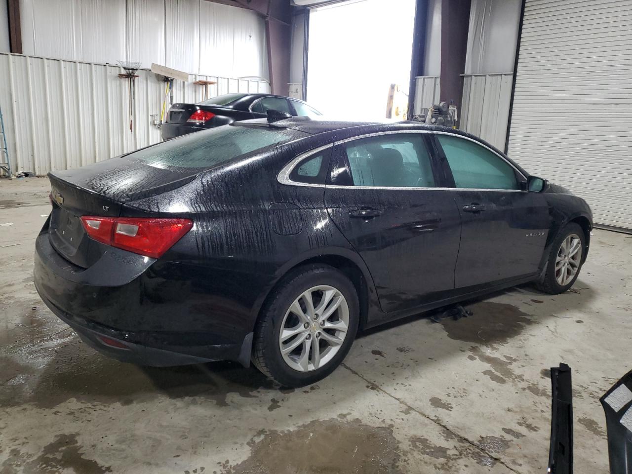 2017 Chevrolet Malibu - Image 3
