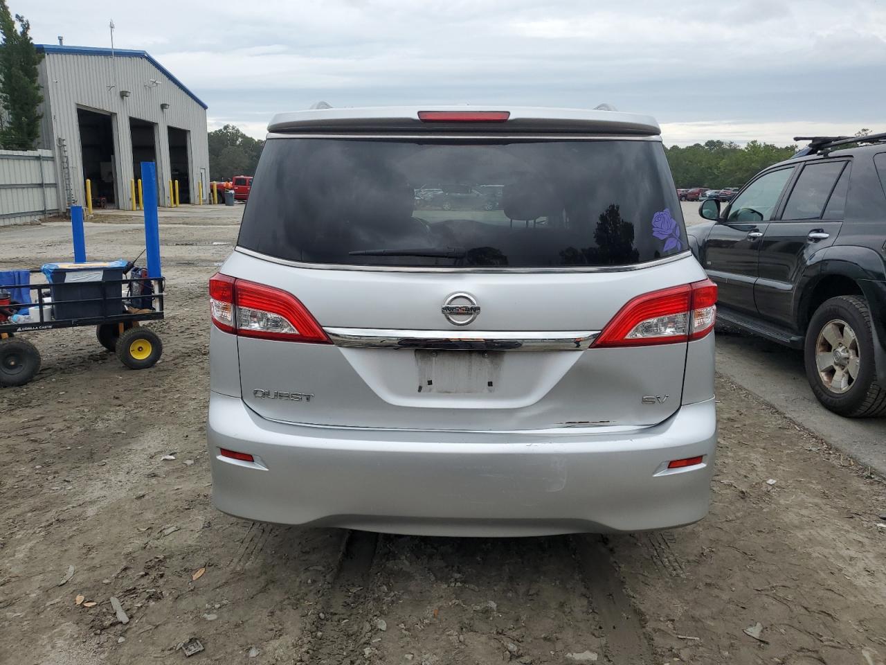 2017 Nissan Quest - Image 6