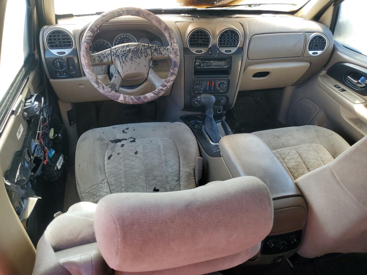 2004 GMC Envoy - Image 8
