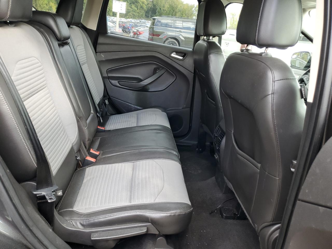 2017 Ford Escape - Image 11