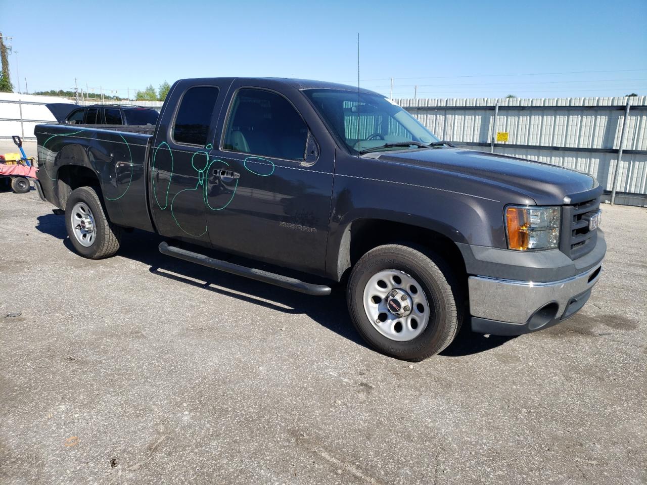 2010 GMC Sierra - Image 4
