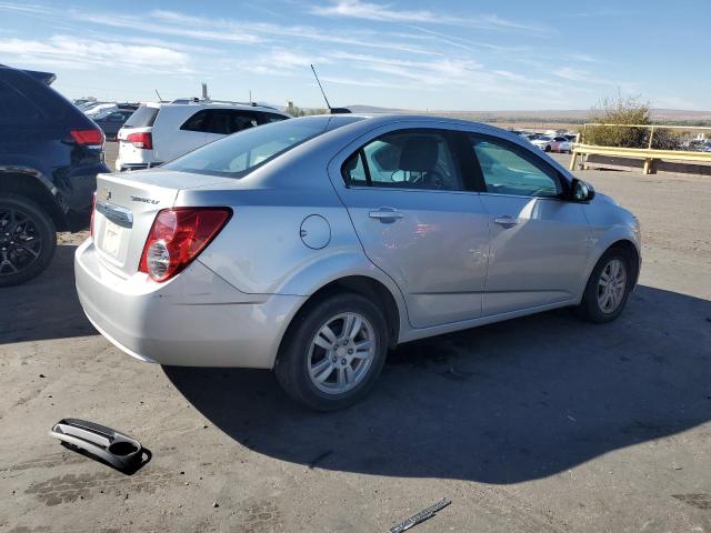 Седаны CHEVROLET SONIC 2016 Серебристый