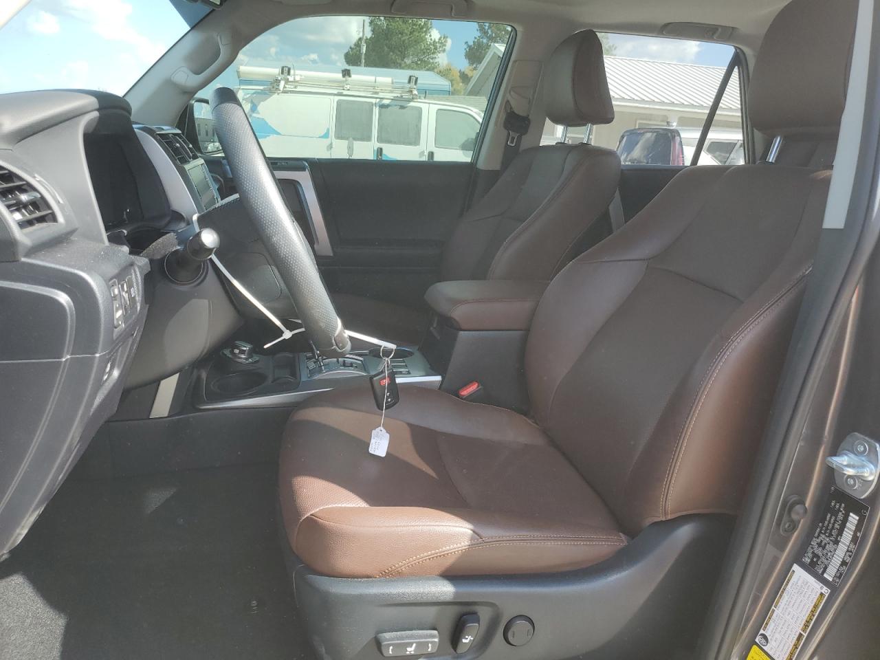 2021 Toyota 4Runner - Image 7