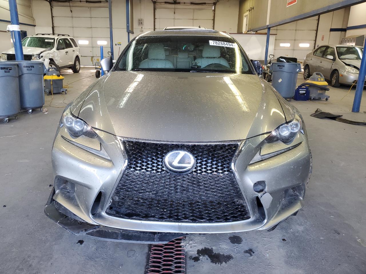 2015 Lexus IS - Image 5