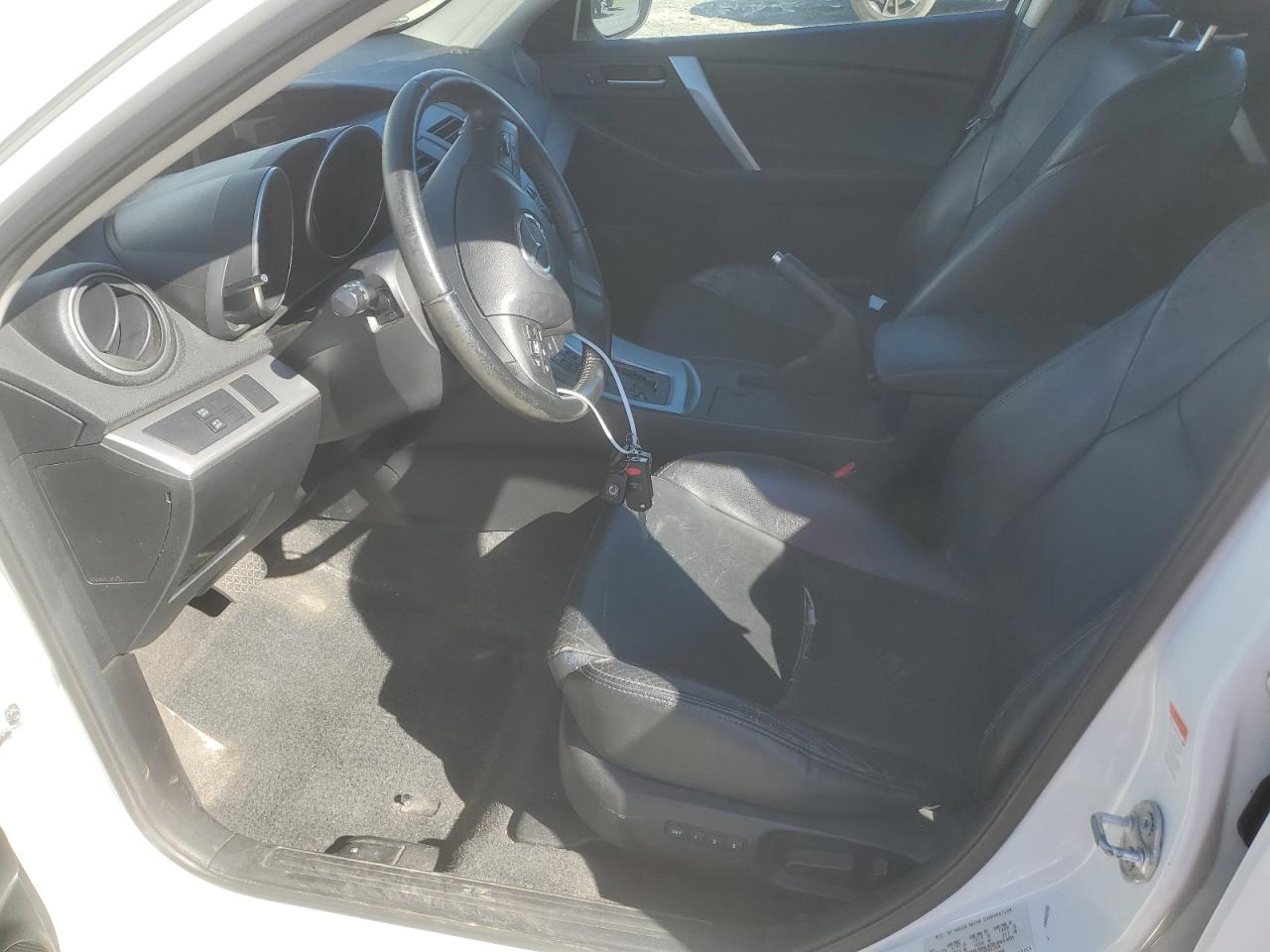 2010 Mazda 3 - Image 7