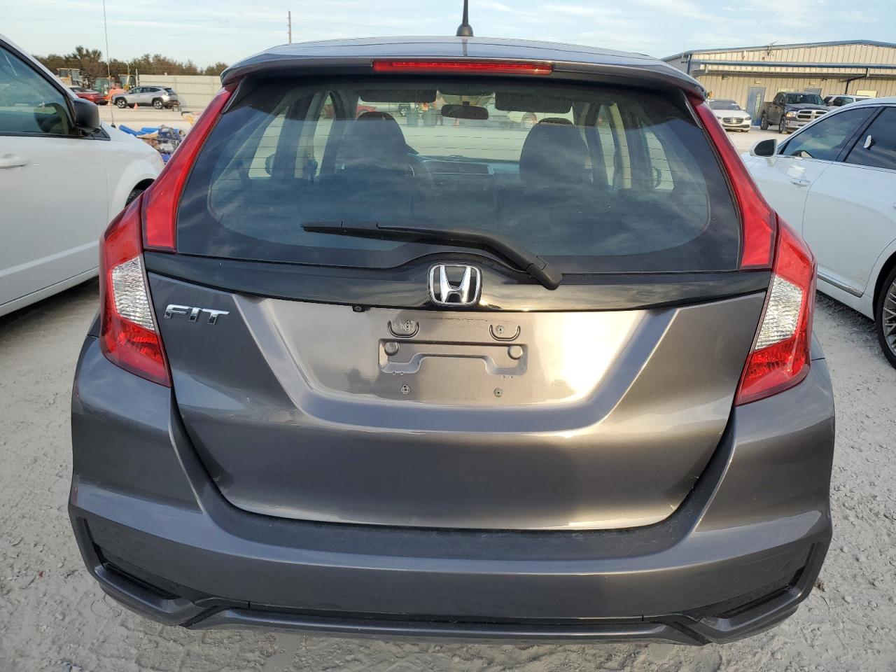 2020 Honda Fit Lx VIN: 3HGGK5H47LM732710 Lot: 77041014