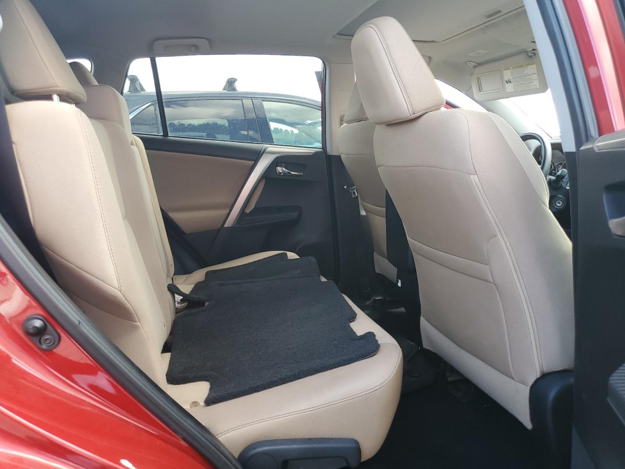 2015 Toyota RAV 4 - Image 11
