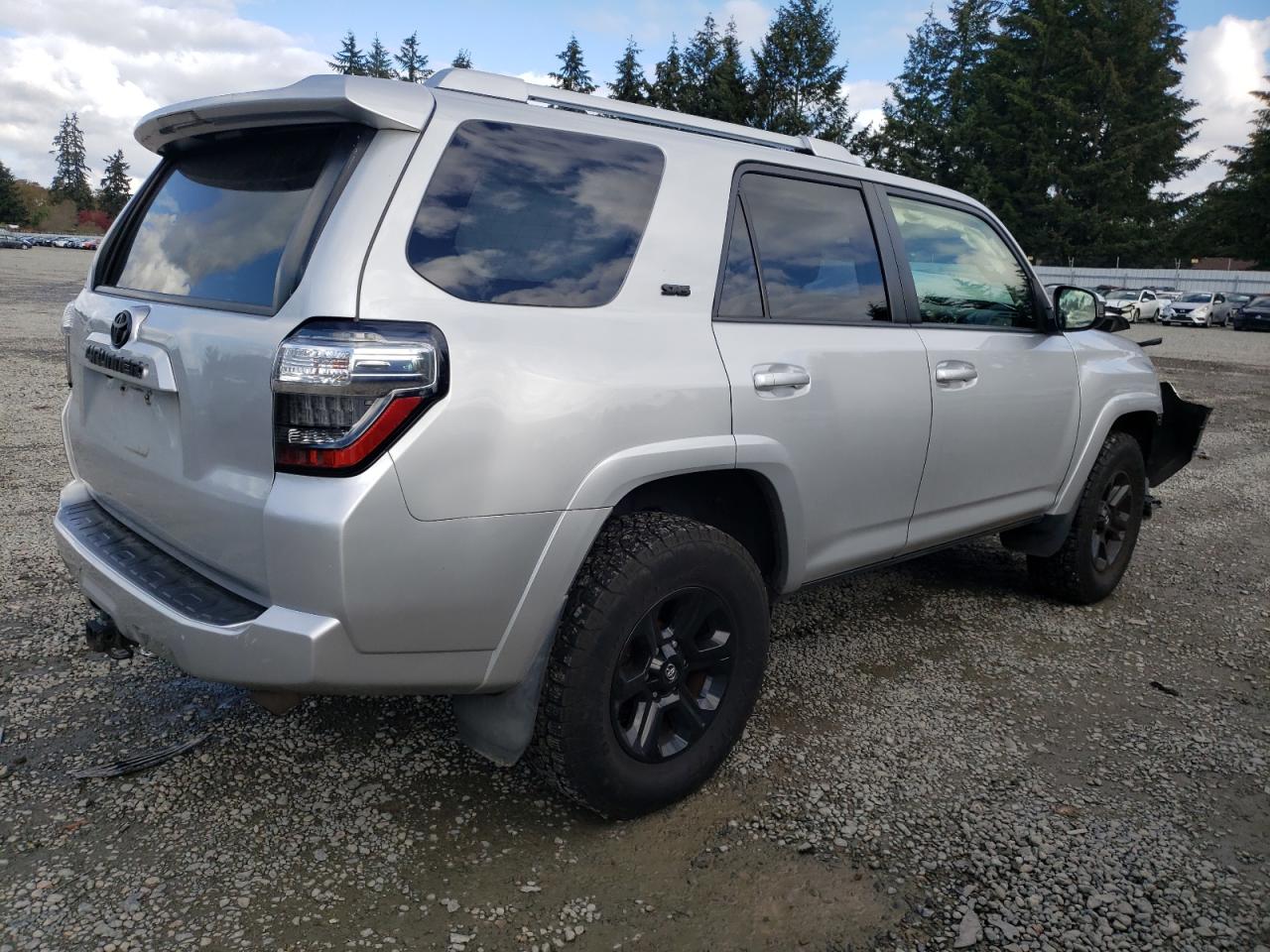 VIN JTEBU5JR3H5422894 2017 TOYOTA 4RUNNER no.3