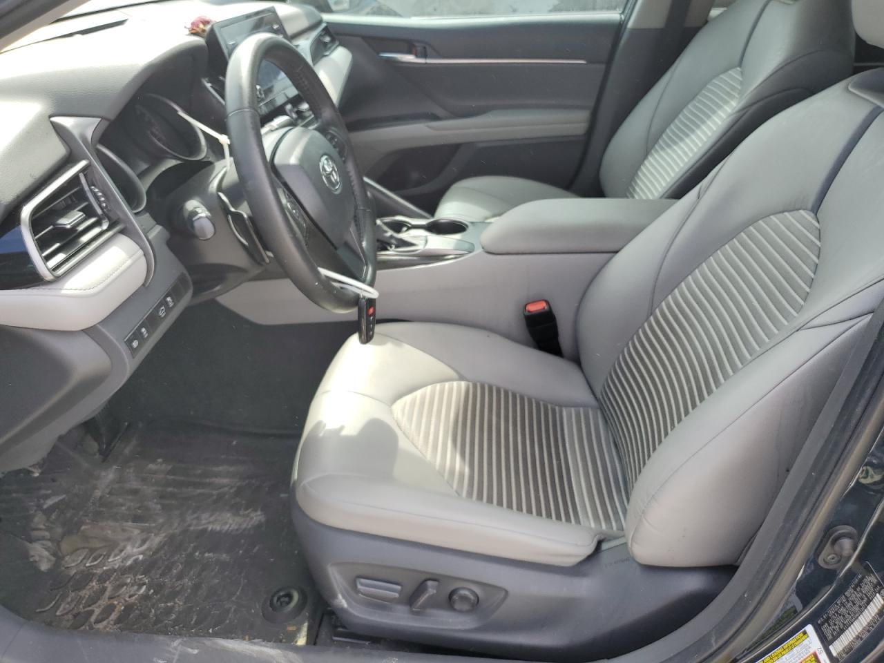 2021 Toyota Camry - Image 7