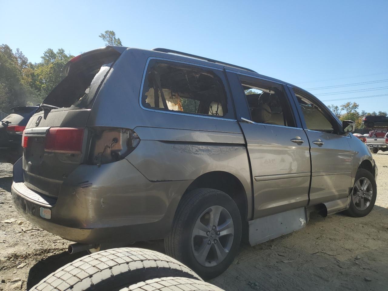2008 Honda Odyssey - Image 3
