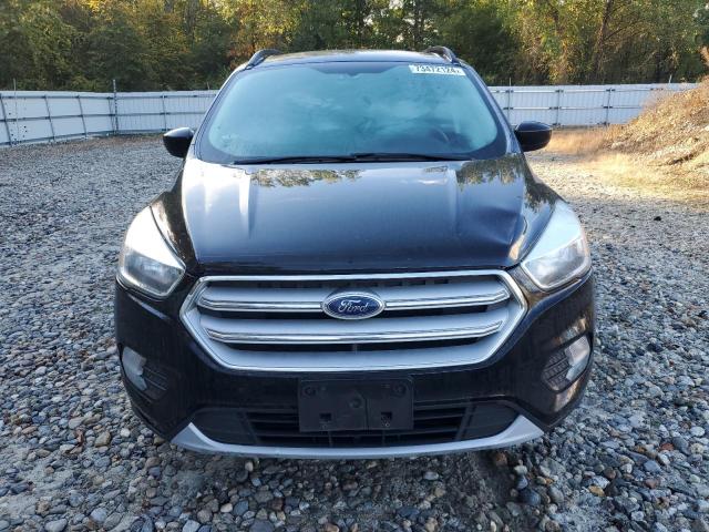  FORD ESCAPE 2018 Czarny