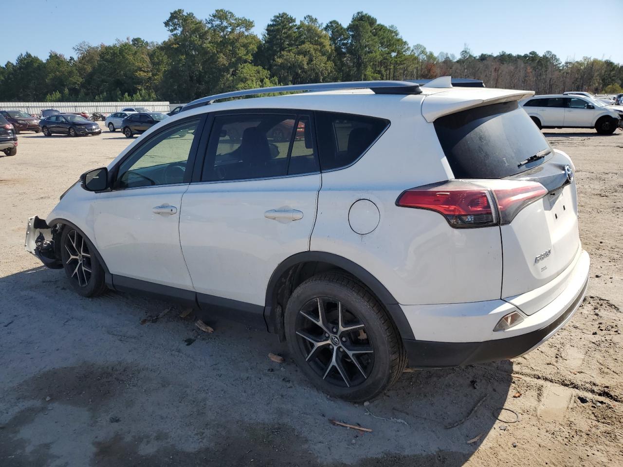 2018 Toyota RAV 4 - Image 2