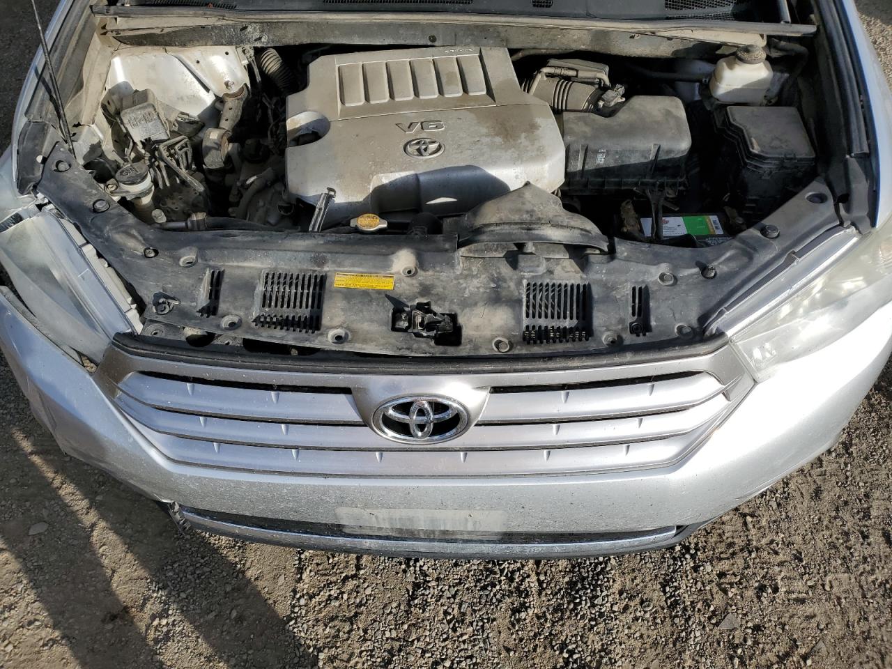 5TDBK3EH0DS257049 2013 Toyota Highlander Base