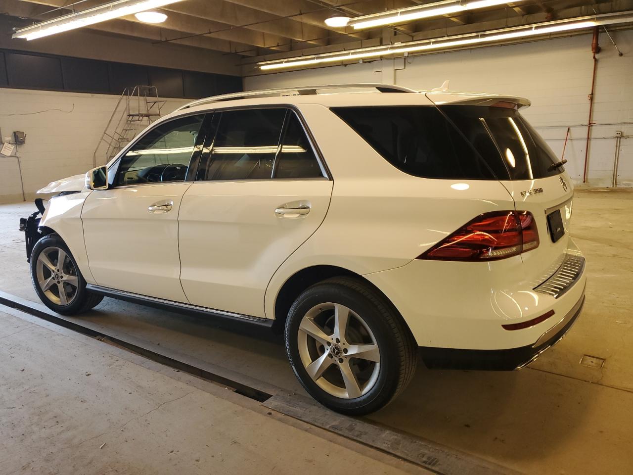 2017 Mercedes-Benz GLE - Image 2