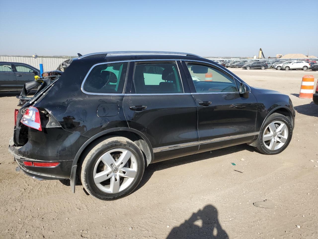 2014 Volkswagen Touareg V6 Tdi VIN: WVGEP9BPXED001216 Lot: 74436104