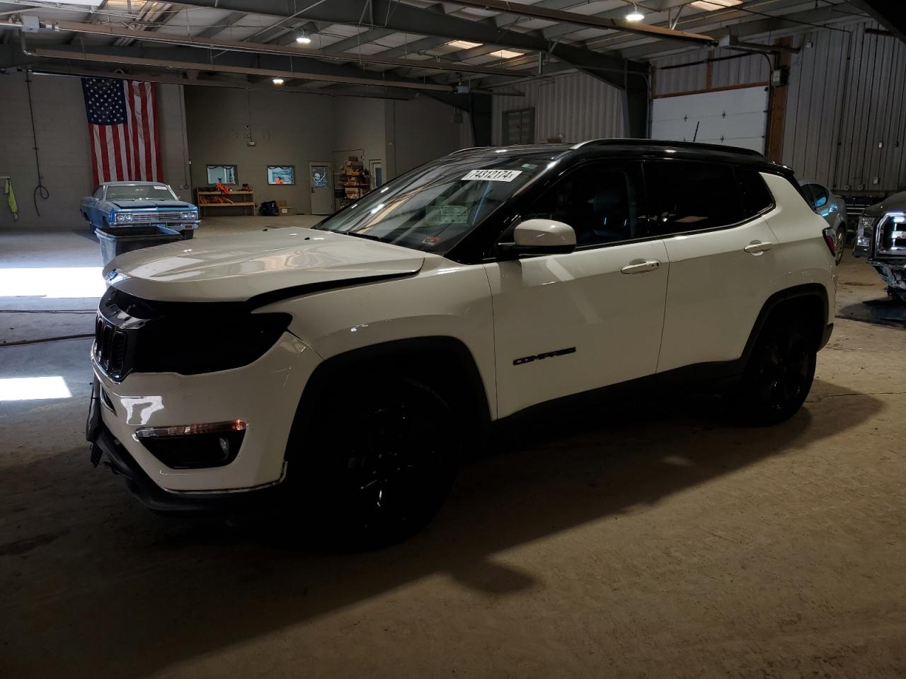 3C4NJDBB2JT298841 2018 JEEP COMPASS - Image 1