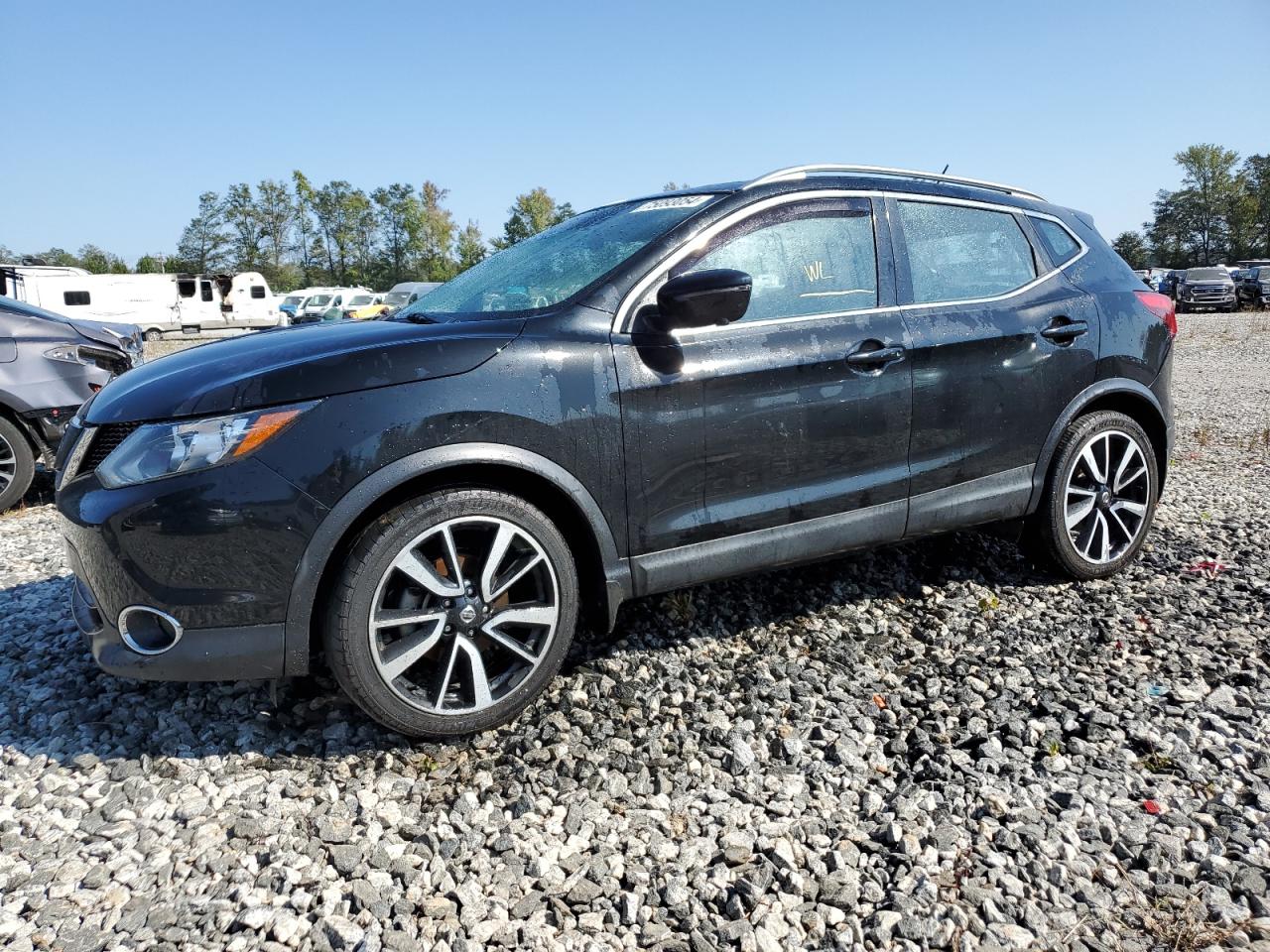2019 Nissan Rogue - Image 1