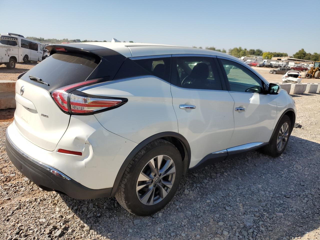 2015 Nissan Murano - Image 3