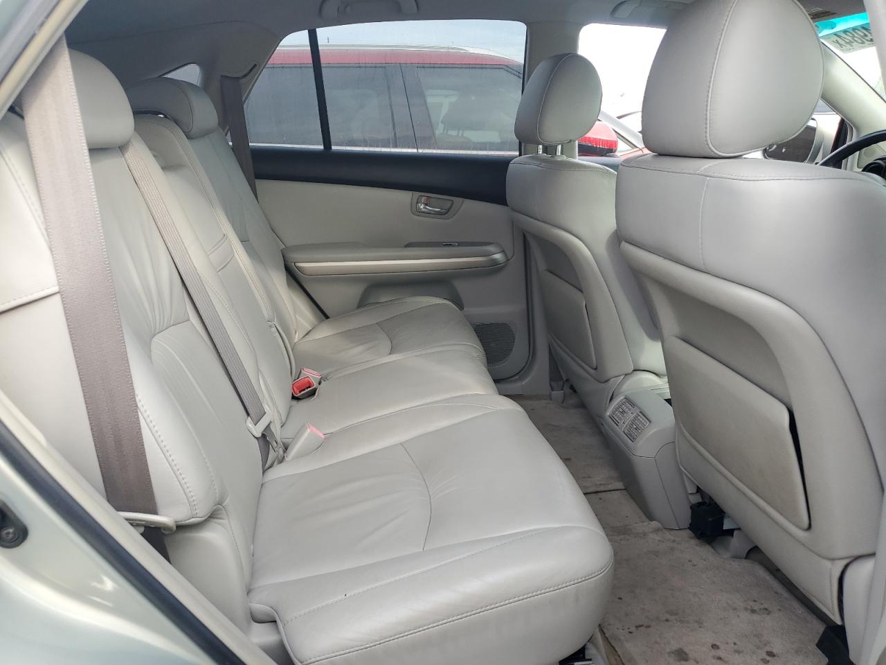 2006 Lexus RX - Image 11